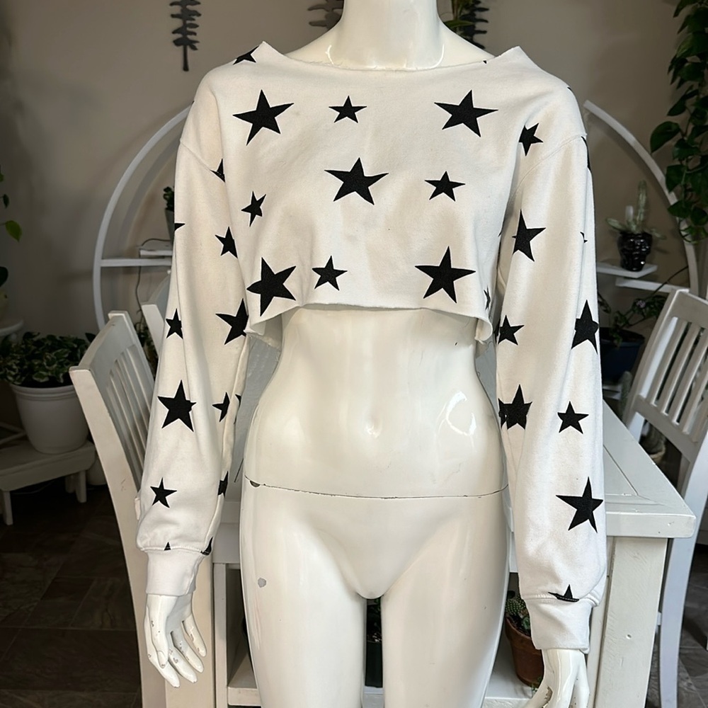Southern spirit star white and navy blue crop top sweatshirt small